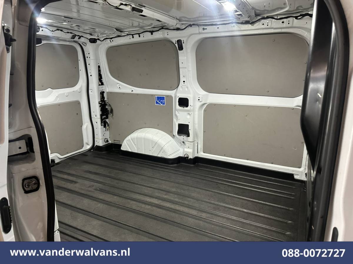 Ford Transit Custom Ford Transit Custom 2.0 TDCI L1H1 Euro6 Airco | Camera | Apple Carplay | Cruisecontrol | LED Android Auto, Verwarmde voorruit, Parkeersensoren, Bijrijdersbank