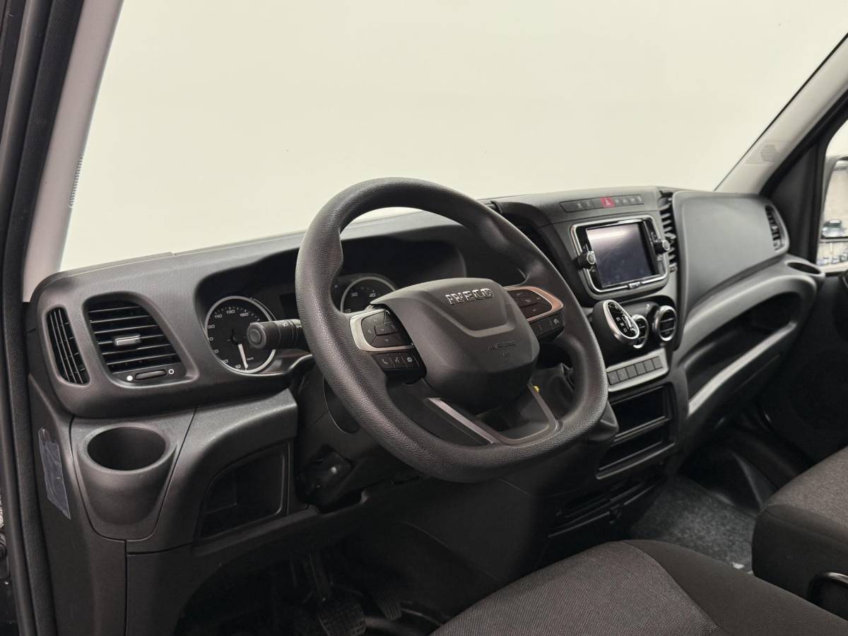 Iveco Daily Iveco Daily 35S21H 3.0 410 L4 207PK Automaat Airco Cruise Control Navigatie Camera
