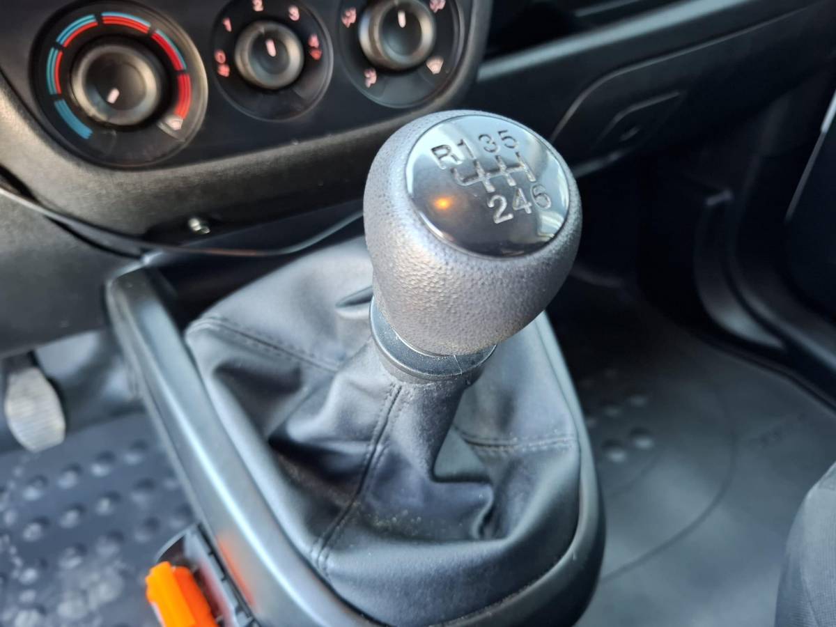 Opel Combo Opel Combo 1.6 CDTi L1H1 Sport CAMERA / EURO 6 / CARPLAY / AIRCO / TREKHAAK / MARGE AUTO !!