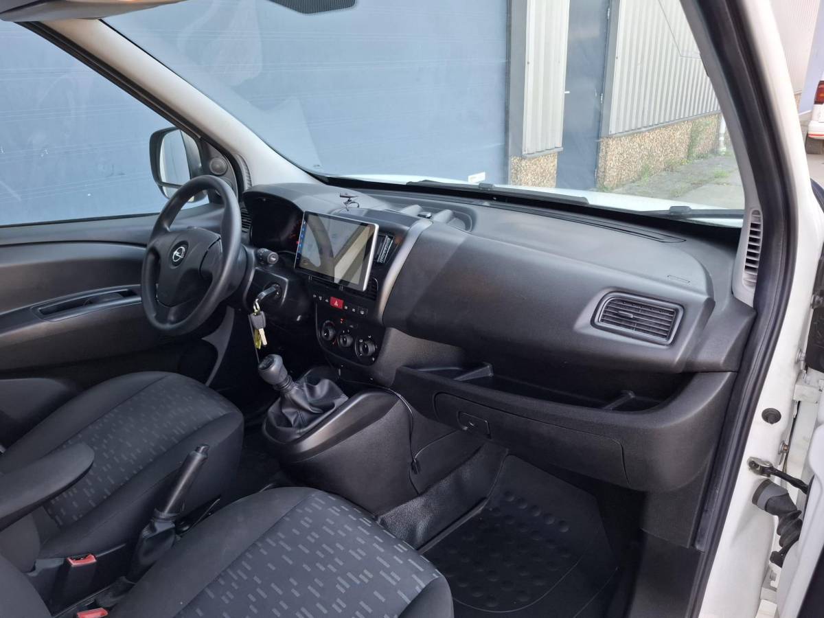 Opel Combo Opel Combo 1.6 CDTi L1H1 Sport CAMERA / EURO 6 / CARPLAY / AIRCO / TREKHAAK / MARGE AUTO !!