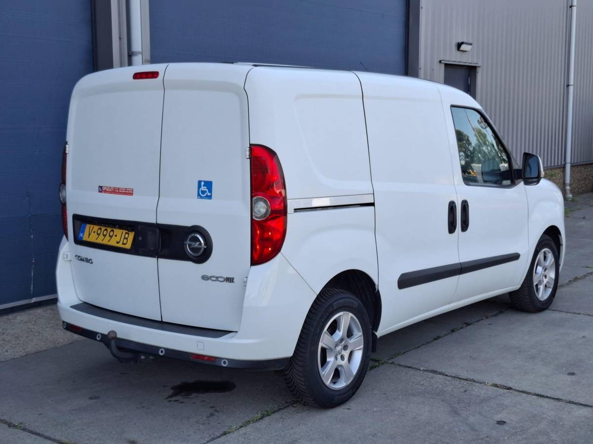 Opel Combo Opel Combo 1.6 CDTi L1H1 Sport CAMERA / EURO 6 / CARPLAY / AIRCO / TREKHAAK / MARGE AUTO !!