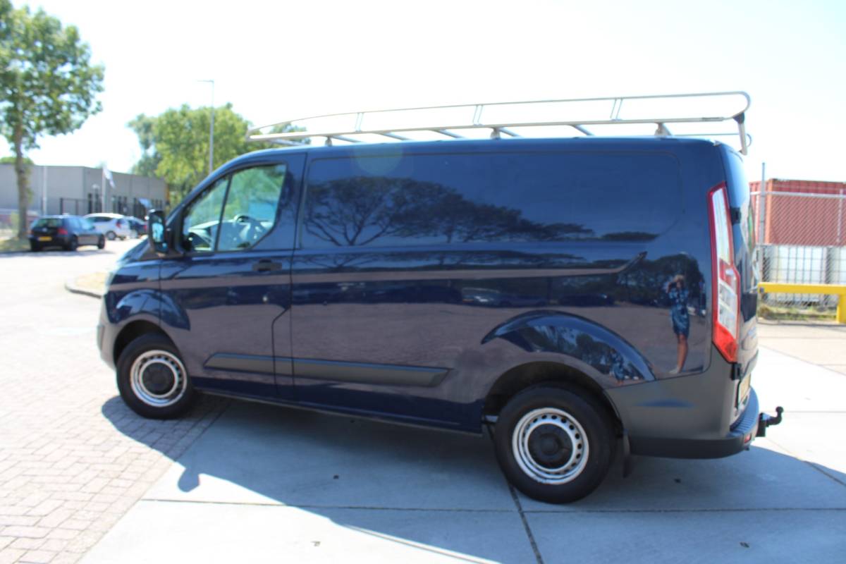 Ford Transit Custom Ford Transit Custom 270 2.0 TDCI L1H1 Economy Edition 1E EIG, AIRCO TREKHAAK NAP