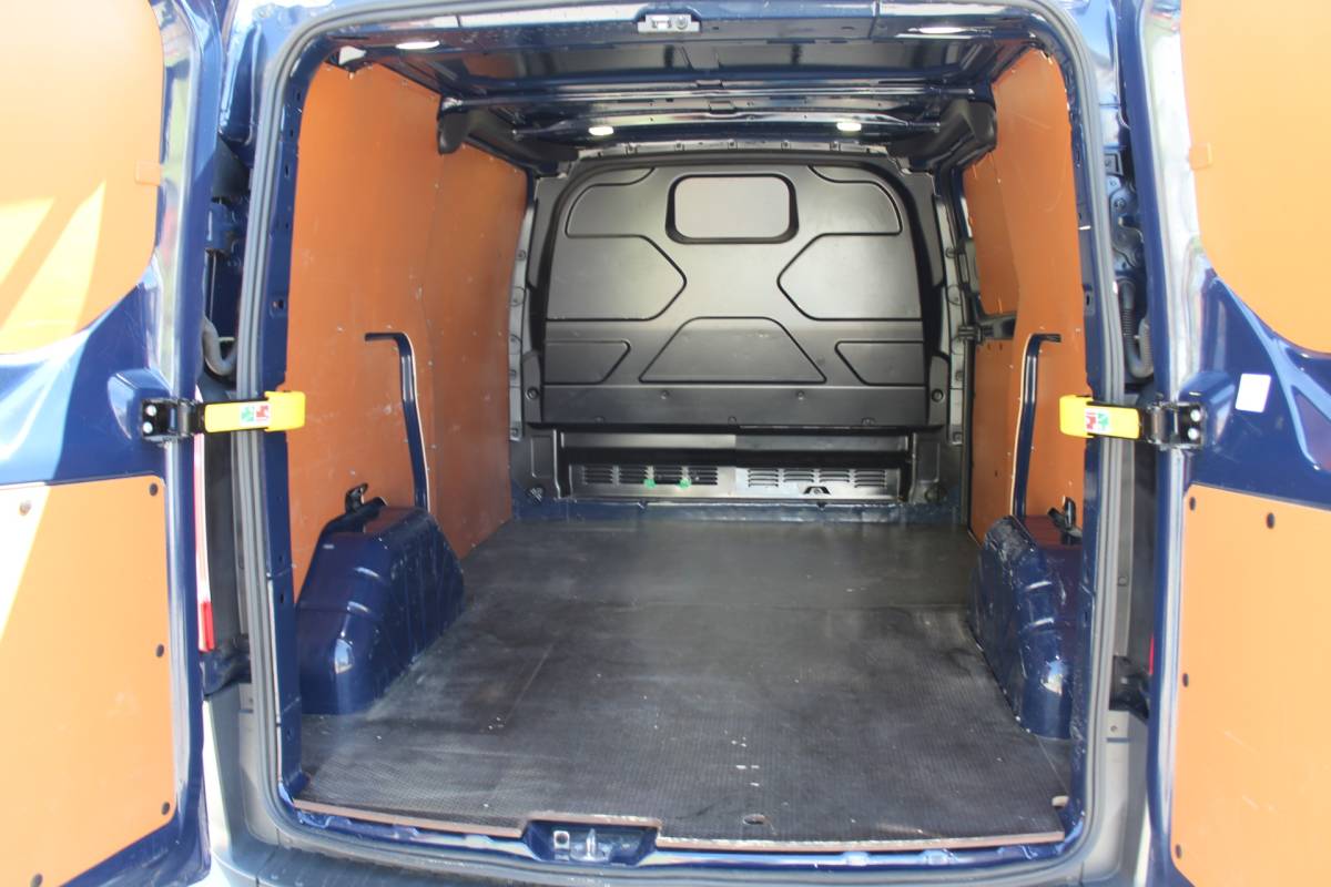 Ford Transit Custom Ford Transit Custom 270 2.0 TDCI L1H1 Economy Edition 1E EIG, AIRCO TREKHAAK NAP