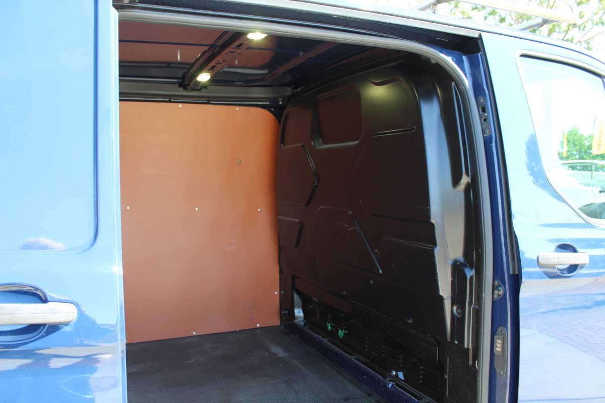 Ford Transit Custom Ford Transit Custom 270 2.0 TDCI L1H1 Economy Edition 1E EIG, AIRCO TREKHAAK NAP