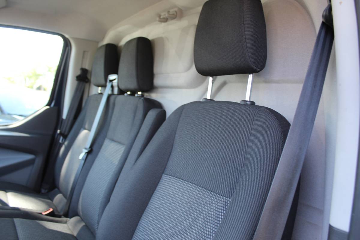 Ford Transit Custom Ford Transit Custom 270 2.0 TDCI L1H1 Economy Edition 1E EIG, AIRCO TREKHAAK NAP