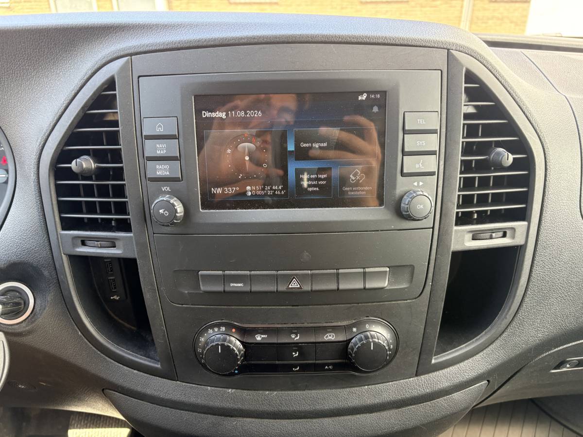 Mercedes-Benz eVito Mercedes-Benz eVito 112 66kWh L2 Elektrisch 95.8% (SOH) 280-WLTP 80kw Snelladen Climate Control Cruise Control Camera Stoelverwarming Parkeersensoren