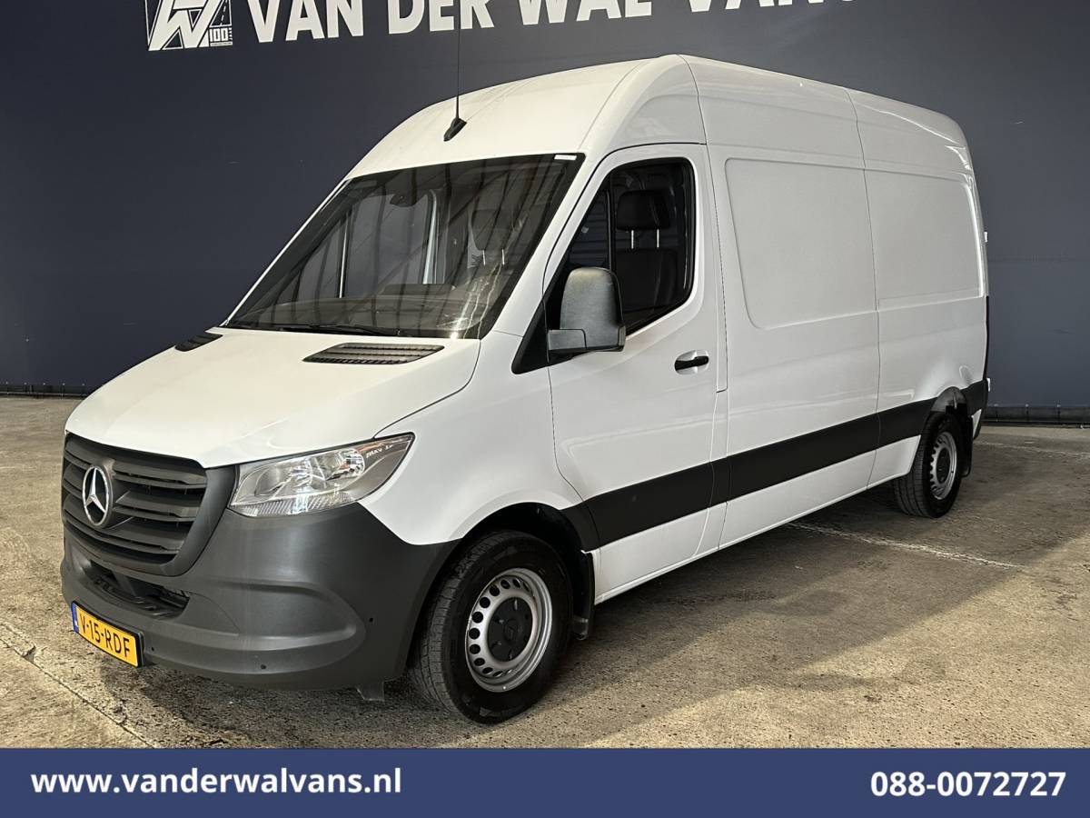 Mercedes-Benz Sprinter Mercedes-Benz Sprinter 315 CDI 150pk L2H2 Euro6 Airco | Camera | Apple Carplay | Cruisecontrol | Chauffeursstoel Android Auto, Parkeersensoren, Leder, Bijrijdersbank