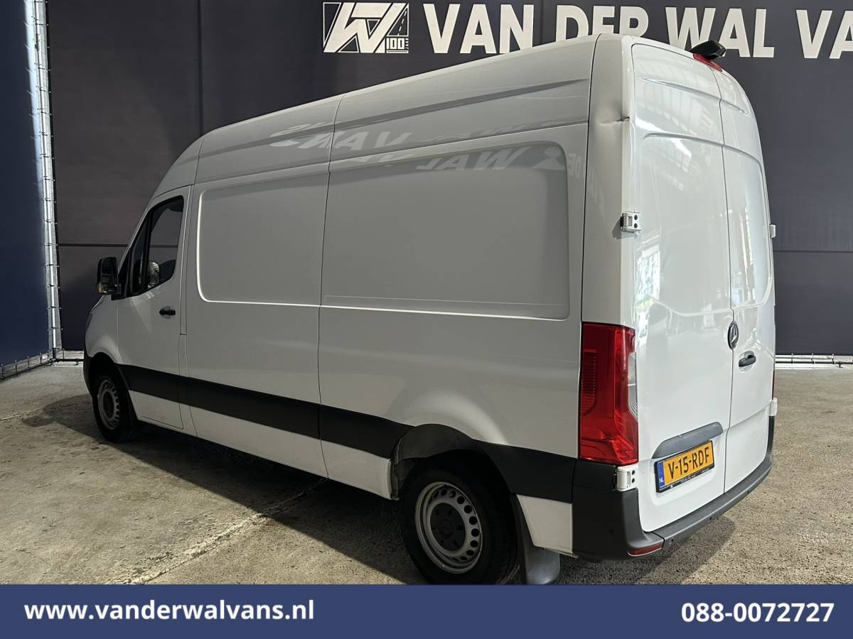 Mercedes-Benz Sprinter Mercedes-Benz Sprinter 315 CDI 150pk L2H2 Euro6 Airco | Camera | Apple Carplay | Cruisecontrol | Chauffeursstoel Android Auto, Parkeersensoren, Leder, Bijrijdersbank