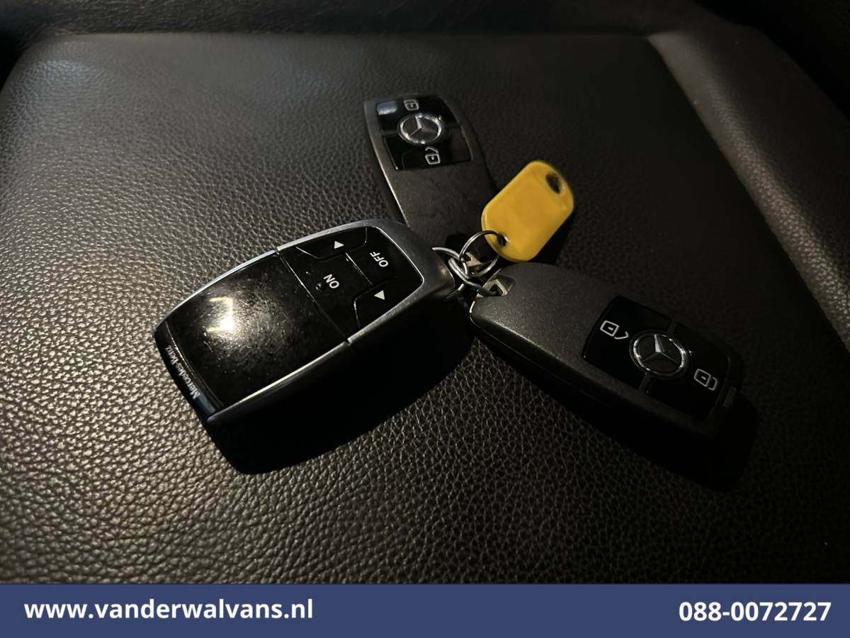 Mercedes-Benz Sprinter Mercedes-Benz Sprinter 315 CDI 150pk L2H2 Euro6 Airco | Camera | Apple Carplay | Cruisecontrol | Chauffeursstoel Android Auto, Parkeersensoren, Leder, Bijrijdersbank