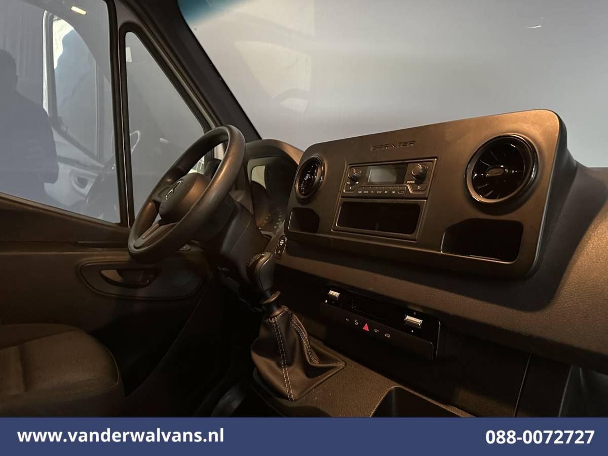 Mercedes-Benz Sprinter Mercedes-Benz Sprinter 211 CDI L2H2 Euro6 Airco | Camera | Trekhaak Bijrijdersbank