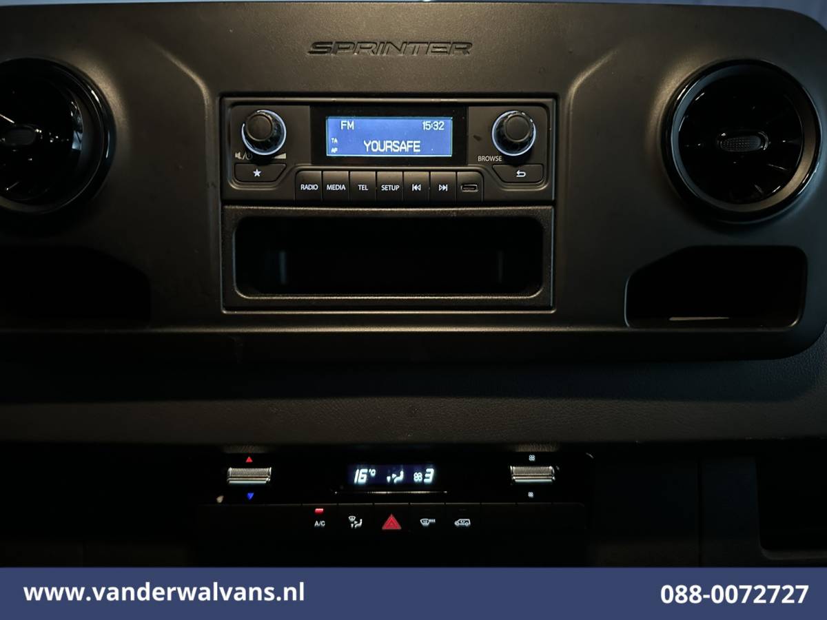 Mercedes-Benz Sprinter Mercedes-Benz Sprinter 211 CDI L2H2 Euro6 Airco | Camera | Trekhaak Bijrijdersbank