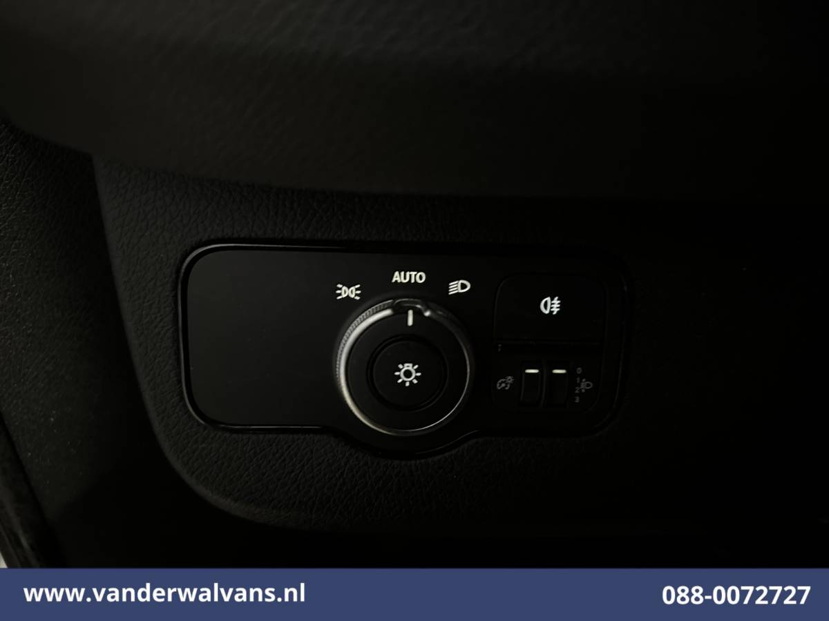 Mercedes-Benz Sprinter Mercedes-Benz Sprinter 211 CDI L2H2 Euro6 Airco | Camera | Trekhaak Bijrijdersbank