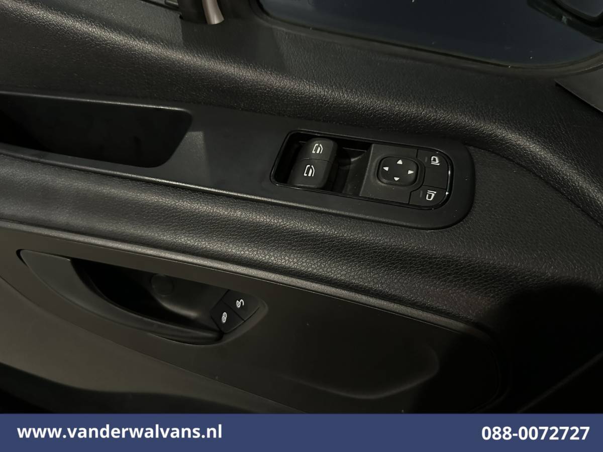 Mercedes-Benz Sprinter Mercedes-Benz Sprinter 211 CDI L2H2 Euro6 Airco | Camera | Trekhaak Bijrijdersbank