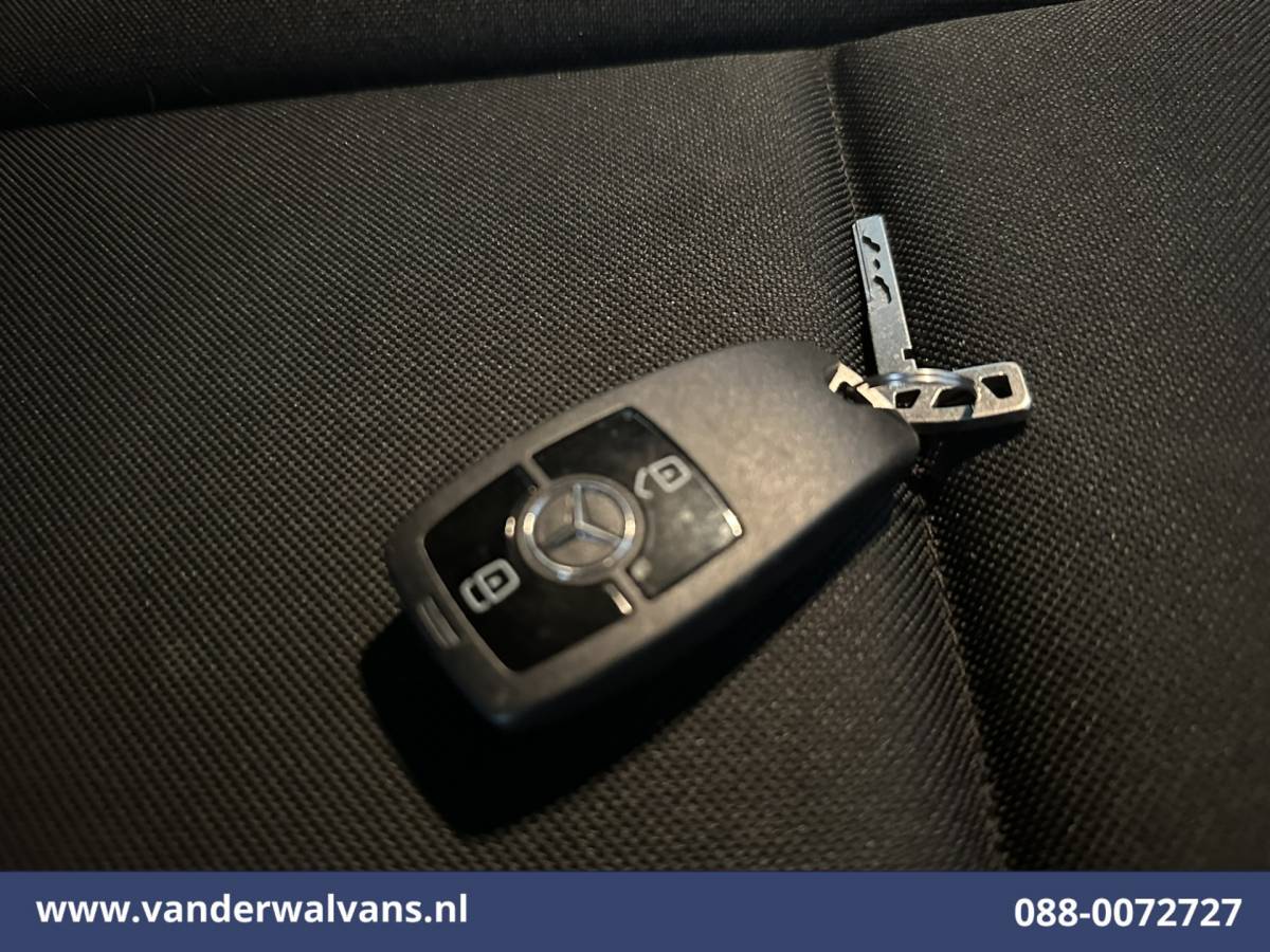 Mercedes-Benz Sprinter Mercedes-Benz Sprinter 211 CDI L2H2 Euro6 Airco | Camera | Trekhaak Bijrijdersbank