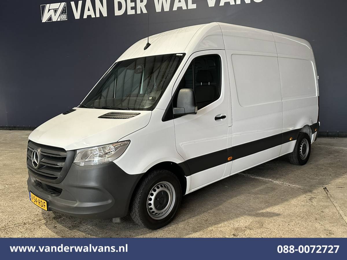 Mercedes-Benz Sprinter Mercedes-Benz Sprinter 211 CDI L2H2 Euro6 Airco | Camera | Trekhaak Bijrijdersbank