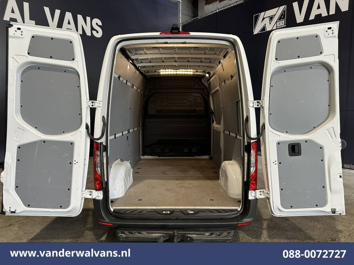 Mercedes-Benz Sprinter Mercedes-Benz Sprinter 211 CDI L2H2 Euro6 Airco | Camera | Trekhaak Bijrijdersbank