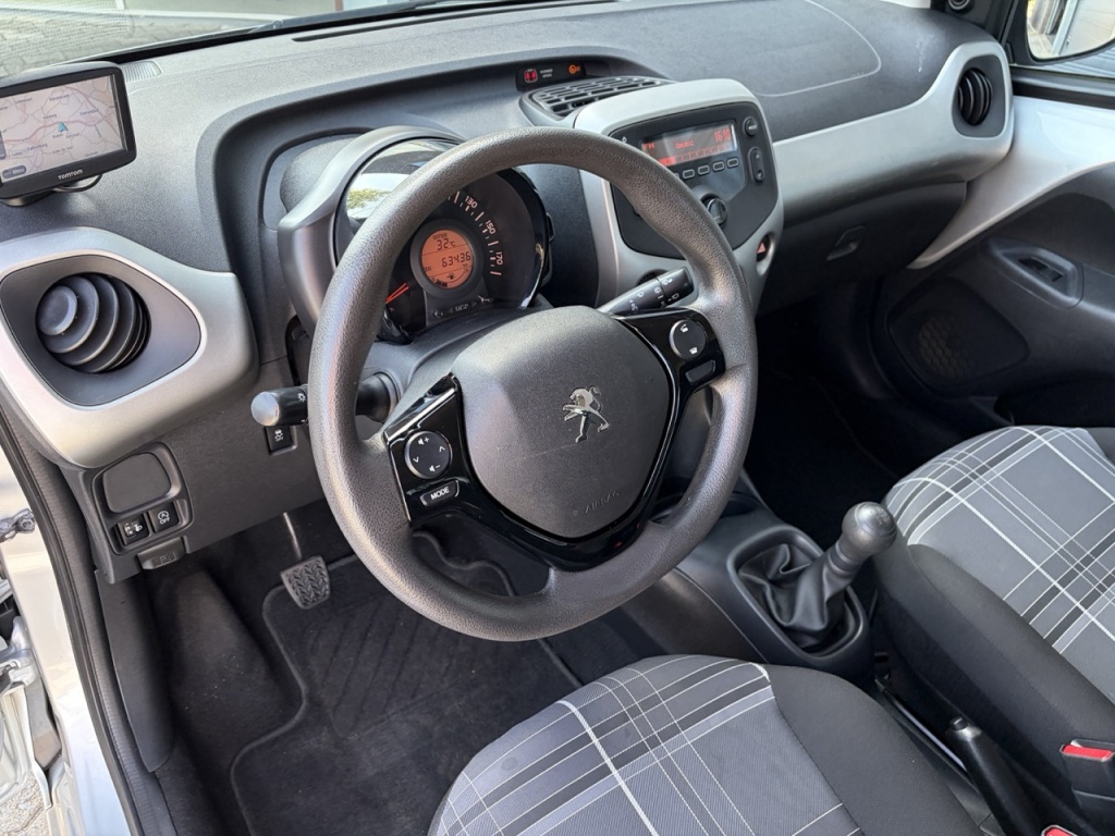 Peugeot 108 PEUGEOT 108 1.0 e-VTi 68pk 5D Active