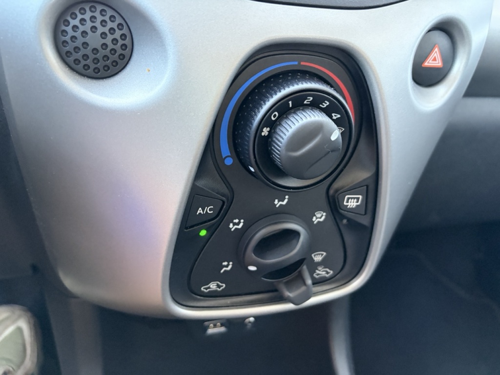 Peugeot 108 PEUGEOT 108 1.0 e-VTi 68pk 5D Active