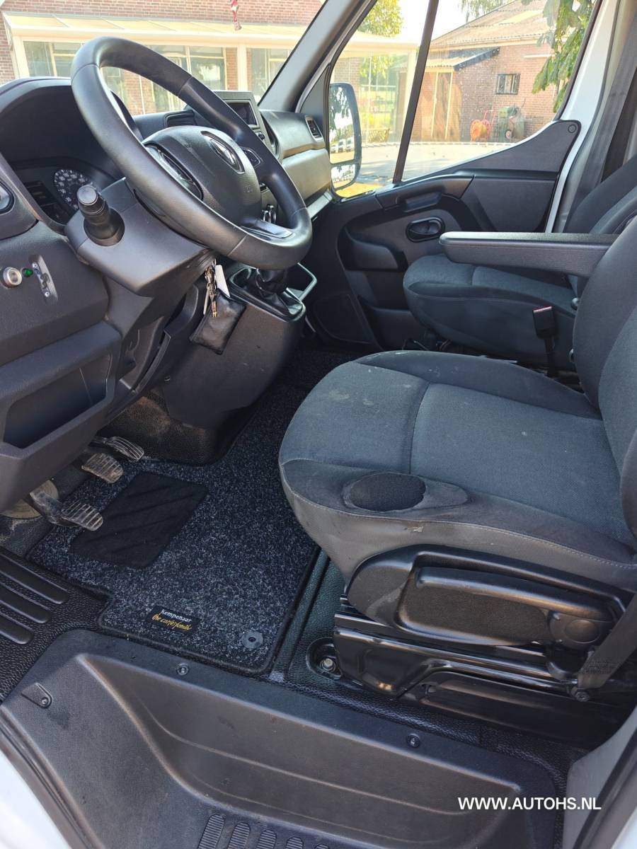 Renault Master Renault Master T35 2.3 dCi 135 L2H2 ,+ werkplaats inrichting , Euro 6 , 1e Eig , 140 PK , Apk 8- 2027 , Camera , leuke bus.