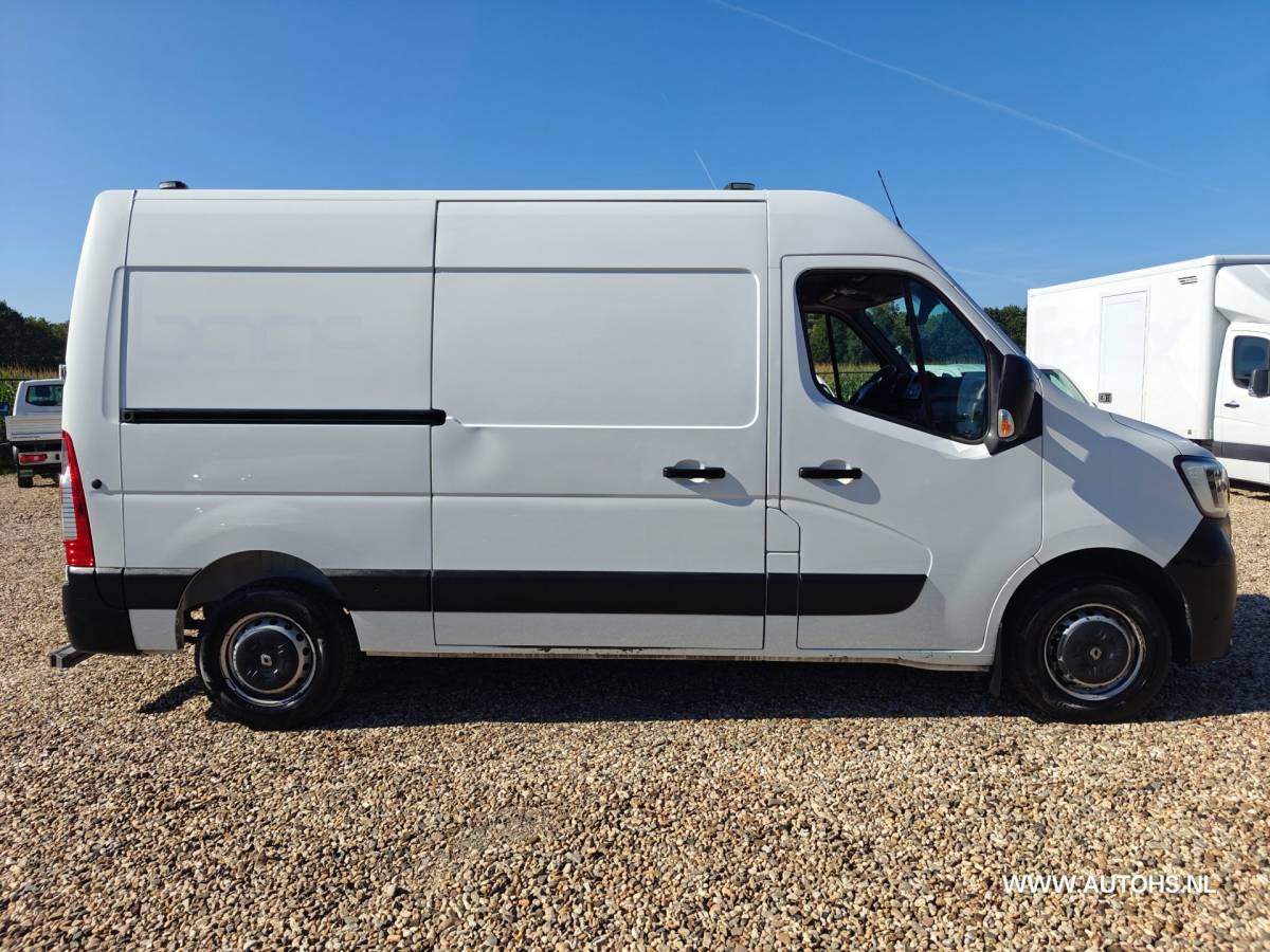 Renault Master Renault Master T35 2.3 dCi 135 L2H2 ,+ werkplaats inrichting , Euro 6 , 1e Eig , 140 PK , Apk 8- 2027 , Camera , leuke bus.