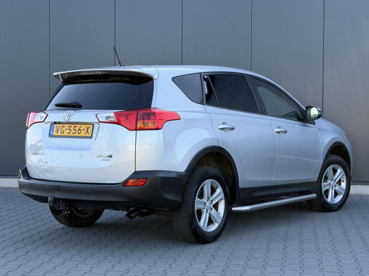 Toyota RAV4 Toyota RAV4 2.2 D-4D 4WD Grijs Kenteken – 2e Eigenaar – Camera – Clima – Trekhaak