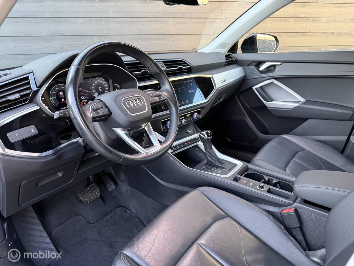 Audi Q3 Audi Q3 Sportback 45 TFSI e S-line Carplay/LED/Leder/Winterpakket