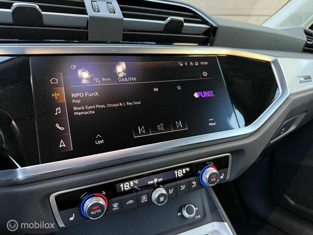 Audi Q3 Audi Q3 Sportback 45 TFSI e S-line Carplay/LED/Leder/Winterpakket