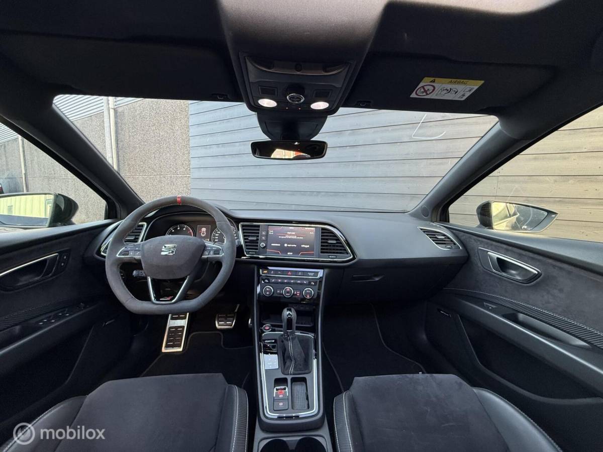 SEAT Leon Seat Leon ST 2.0 TSI CUPRA 300 4DRIVE Kuipstoel/Pano.dak/Carplay