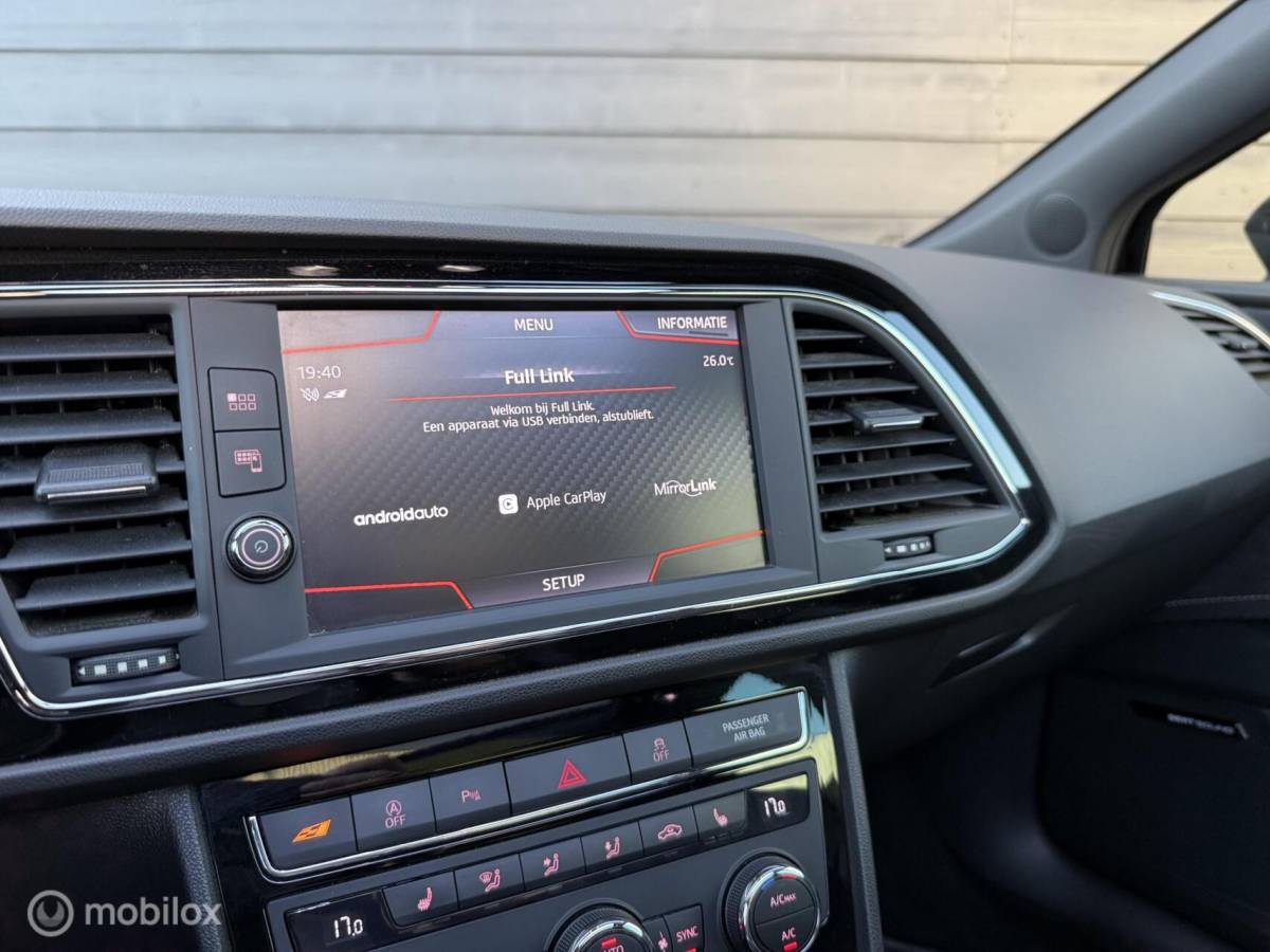 SEAT Leon Seat Leon ST 2.0 TSI CUPRA 300 4DRIVE Kuipstoel/Pano.dak/Carplay