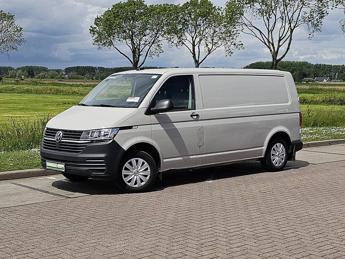 Volkswagen Transporter VOLKSWAGEN TRANSPORTER 2.0 TDI t6.1 l2h1 automaat!