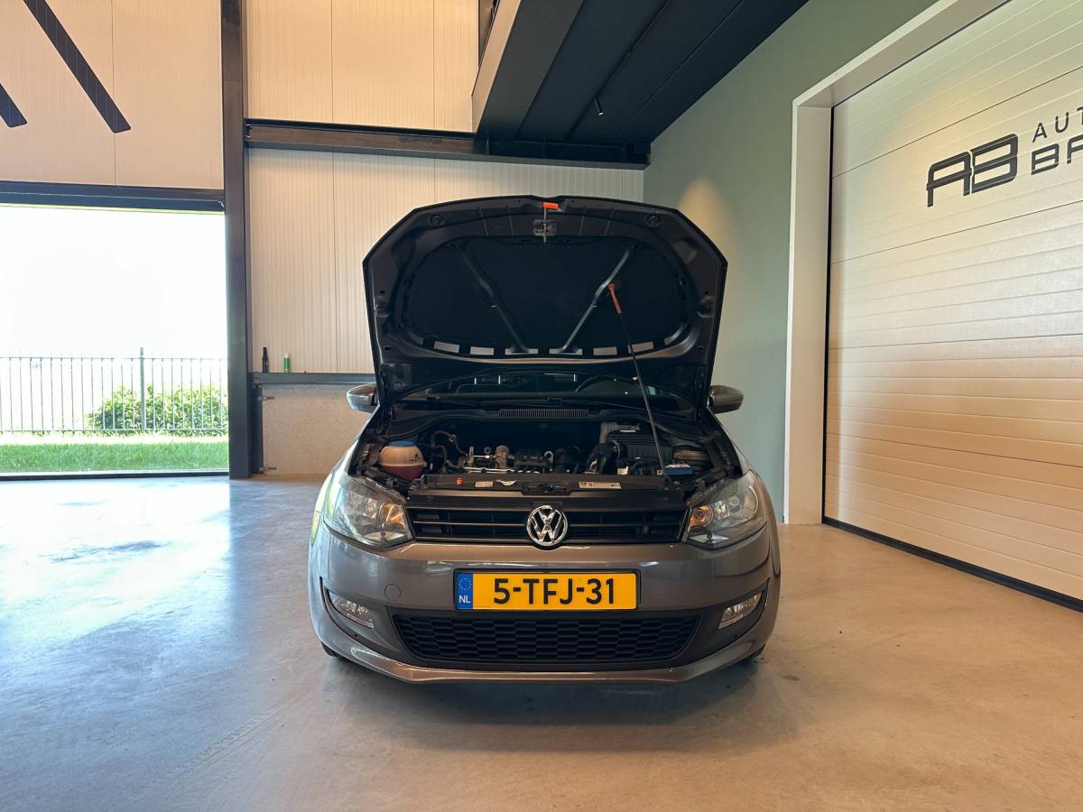 Volkswagen Polo Volkswagen Polo 1.2 TSI 5-DEURS COMFORTLINE|AIRCO|CRUISE CONTROL|TREKHAAK|LM-VELGEN|ISOFIX|nwe APK+ONDERHOUDSBEURT BIJ AFLEVERING