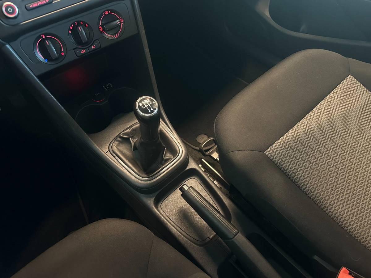Volkswagen Polo Volkswagen Polo 1.2 TSI 5-DEURS COMFORTLINE|AIRCO|CRUISE CONTROL|TREKHAAK|LM-VELGEN|ISOFIX|nwe APK+ONDERHOUDSBEURT BIJ AFLEVERING