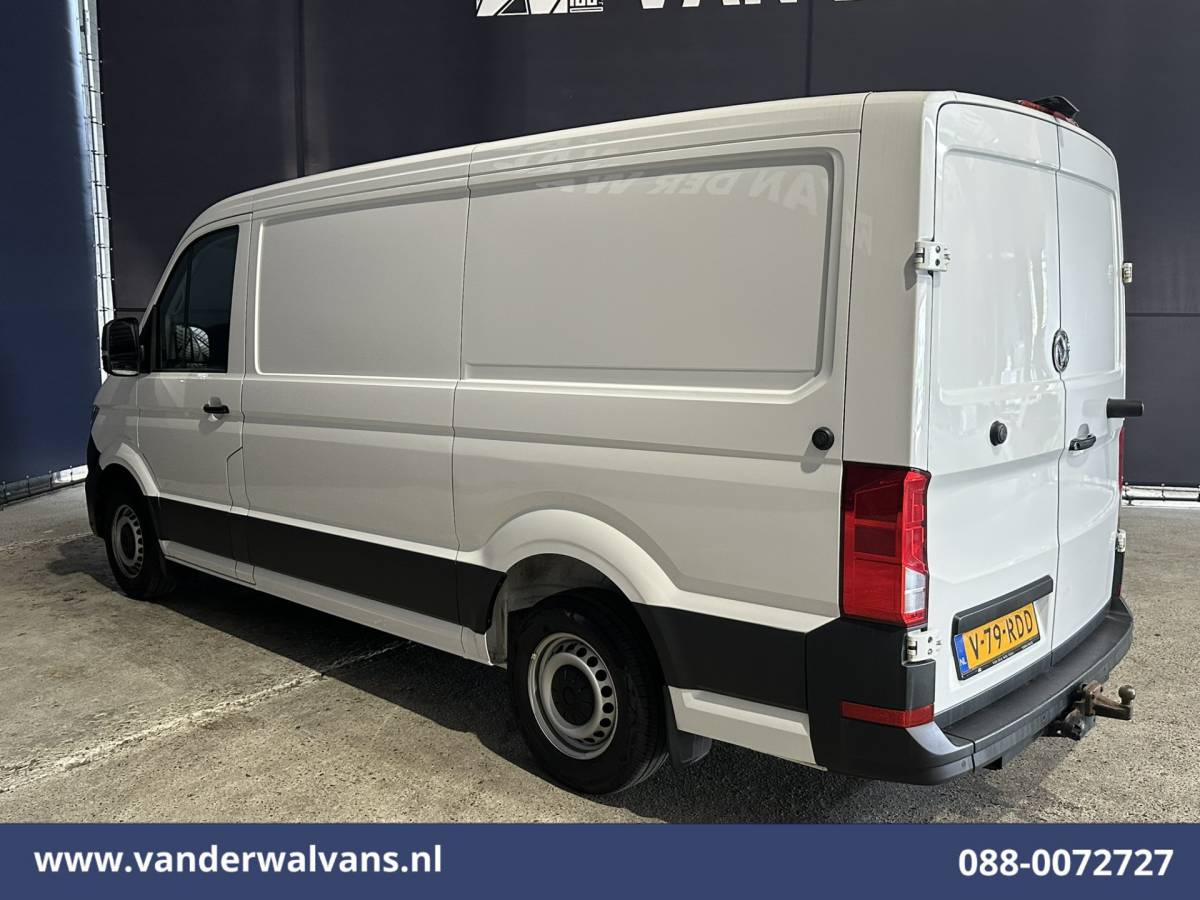Volkswagen Crafter Volkswagen Crafter 2.0 TDI L3H2 L2H1 Euro6 Airco | Camera | Navigatie | Apple Carplay | Stoelverwarming Android Auto, 2500kg Trekhaak, Verwarmde voorruit, Parkeersensoren, Bijrijdersbank