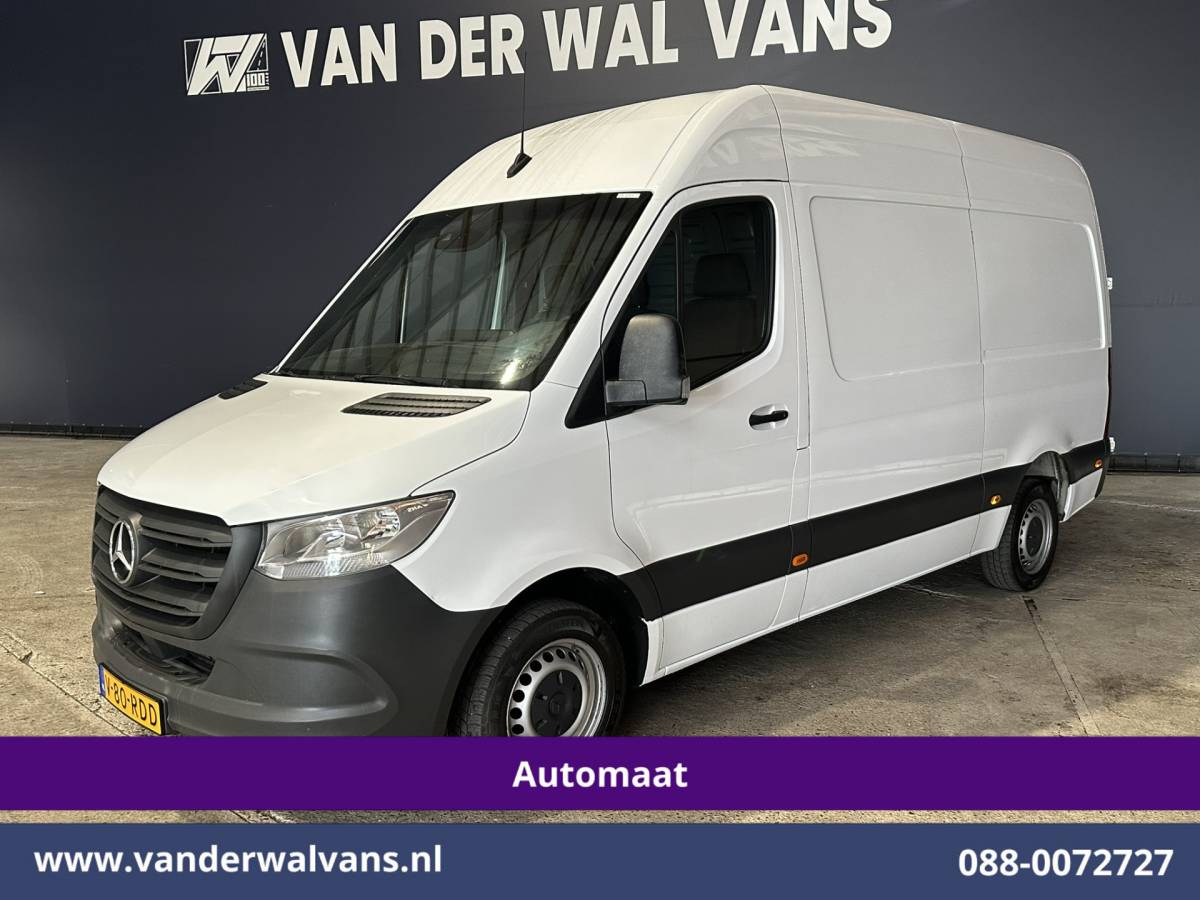 Mercedes-Benz Sprinter Mercedes-Benz Sprinter 317 CDI 170pk 9G-Tronic Automaat 3500kg Trekhaak L2H2 Euro6 Airco | Navigatie | Apple Carplay Android Auto, Bijrijdersbank