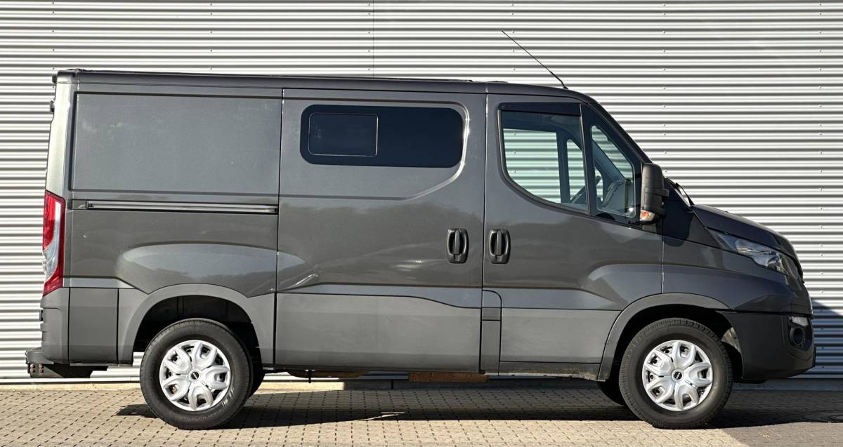 Iveco Daily Iveco Daily 35S14V 2.3 L1H1 3500kg trekgewicht automaat MARGE
