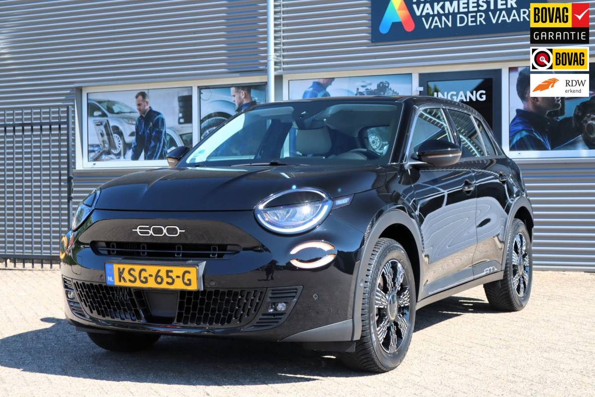 Fiat 600 Fiat 600 1.2 Hybrid Urban