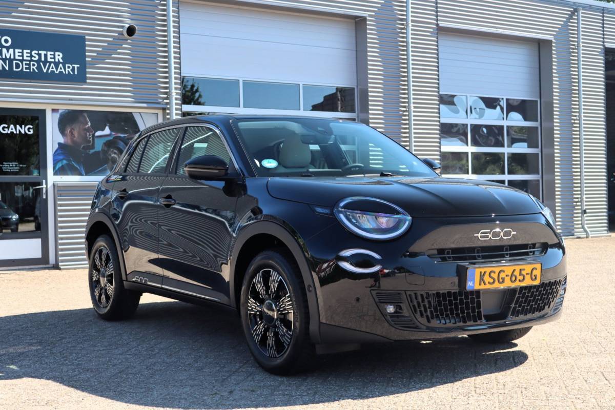 Fiat 600 Fiat 600 1.2 Hybrid Urban