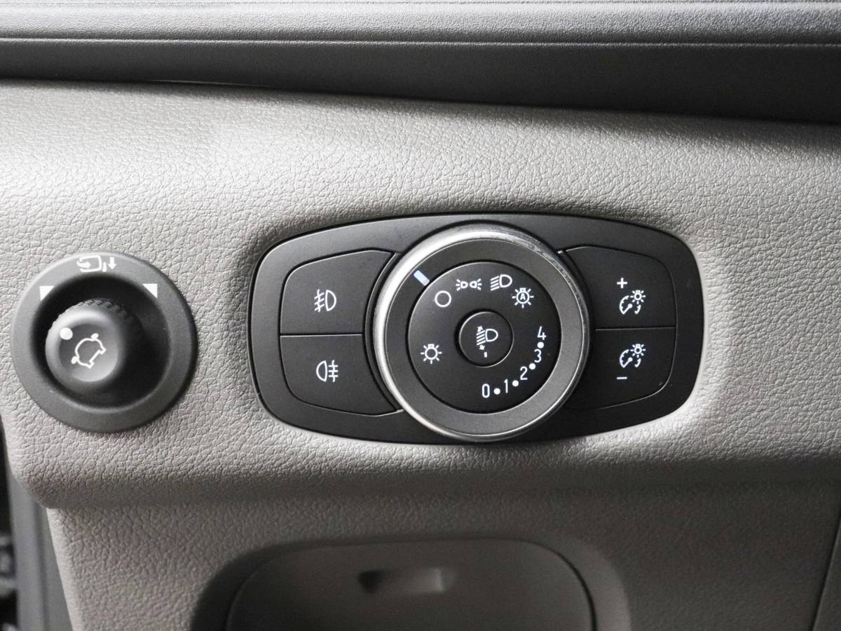 Ford Transit Ford Transit 290 2.0 TDCI L2H2 Trend Airco Bluetooth Camera  Cruise Control