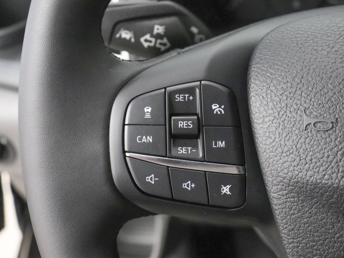 Ford Transit Ford Transit 290 2.0 TDCI L2H2 Trend Airco Bluetooth Camera  Cruise Control