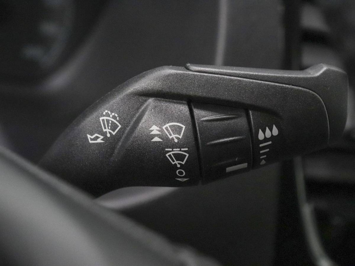Ford Transit Ford Transit 290 2.0 TDCI L2H2 Trend Airco Bluetooth Camera  Cruise Control