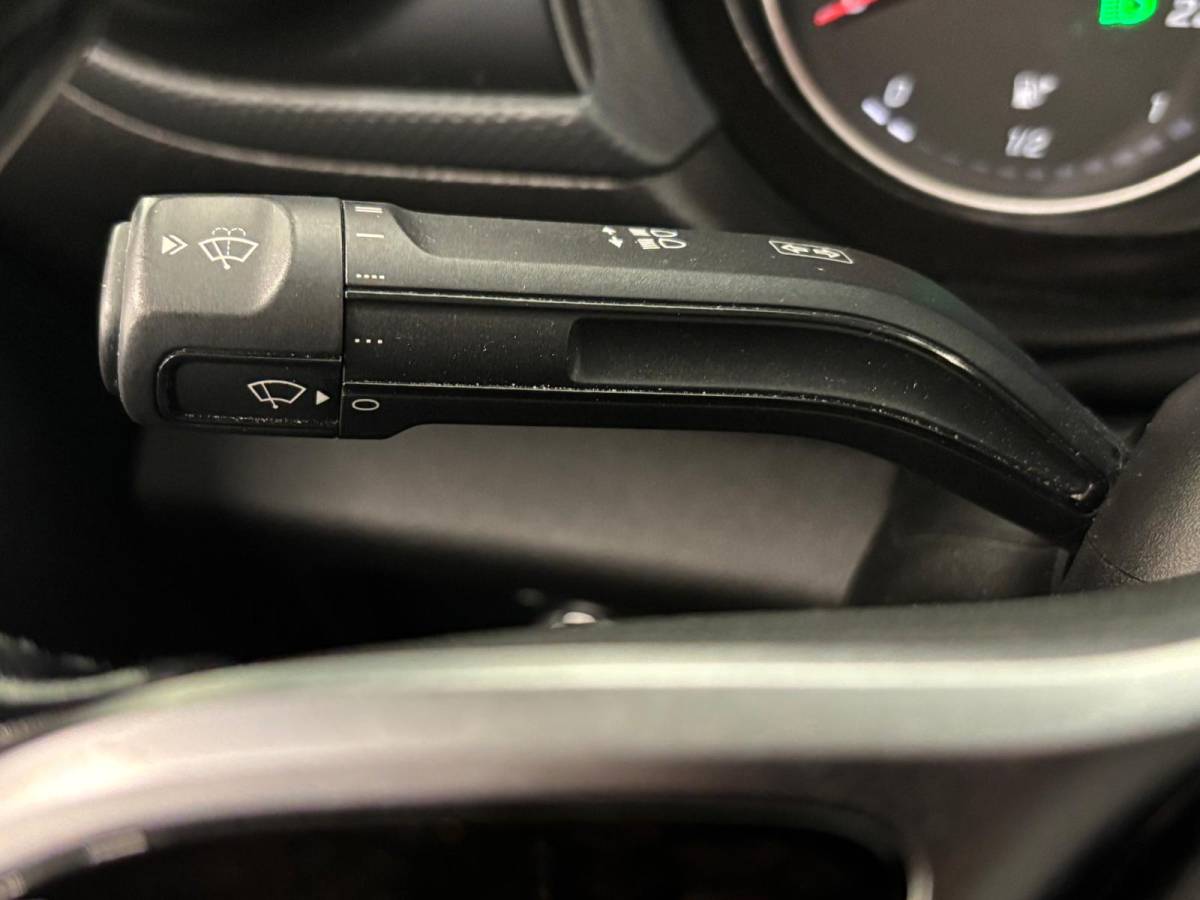 Mercedes-Benz Citan Mercedes-Benz Citan 110 CDI Pro Airco Cruise control Achteruitrijcamera Verwarmde stoel Trekhaak Parkeersensor achter Apple Carplay/ Android Auto