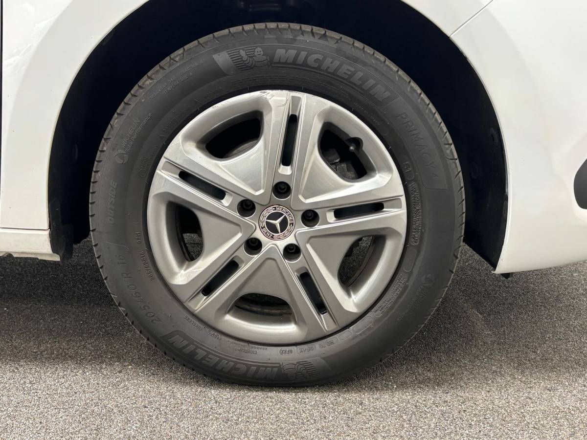 Mercedes-Benz Citan Mercedes-Benz Citan 110 CDI Pro Airco Cruise control Achteruitrijcamera Verwarmde stoel Trekhaak Parkeersensor achter Apple Carplay/ Android Auto