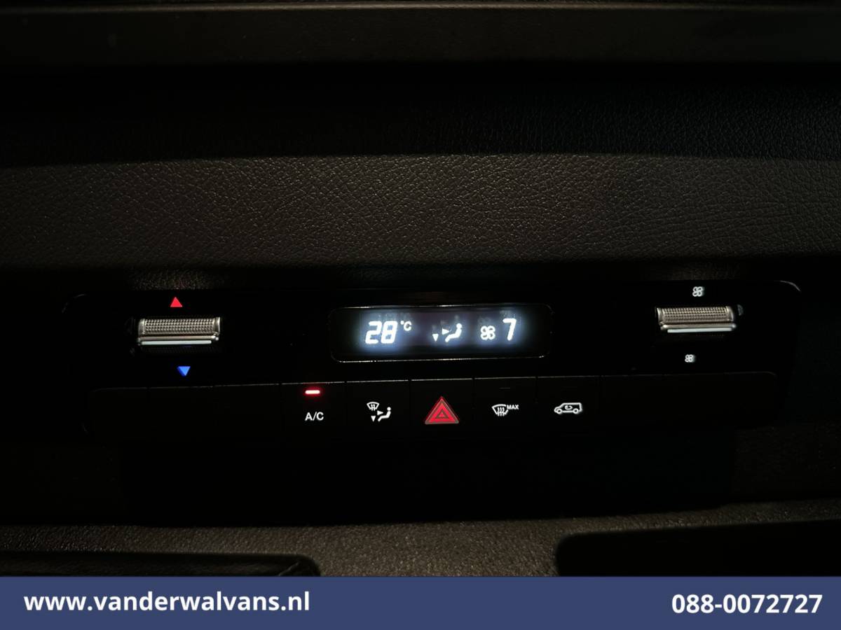 Mercedes-Benz Sprinter Mercedes-Benz Sprinter 317 CDI 170pk L3H2 Euro6 Airco | Camera | Navigatie | Cruisecontrol Parkeersensoren, Bijrijdersbank