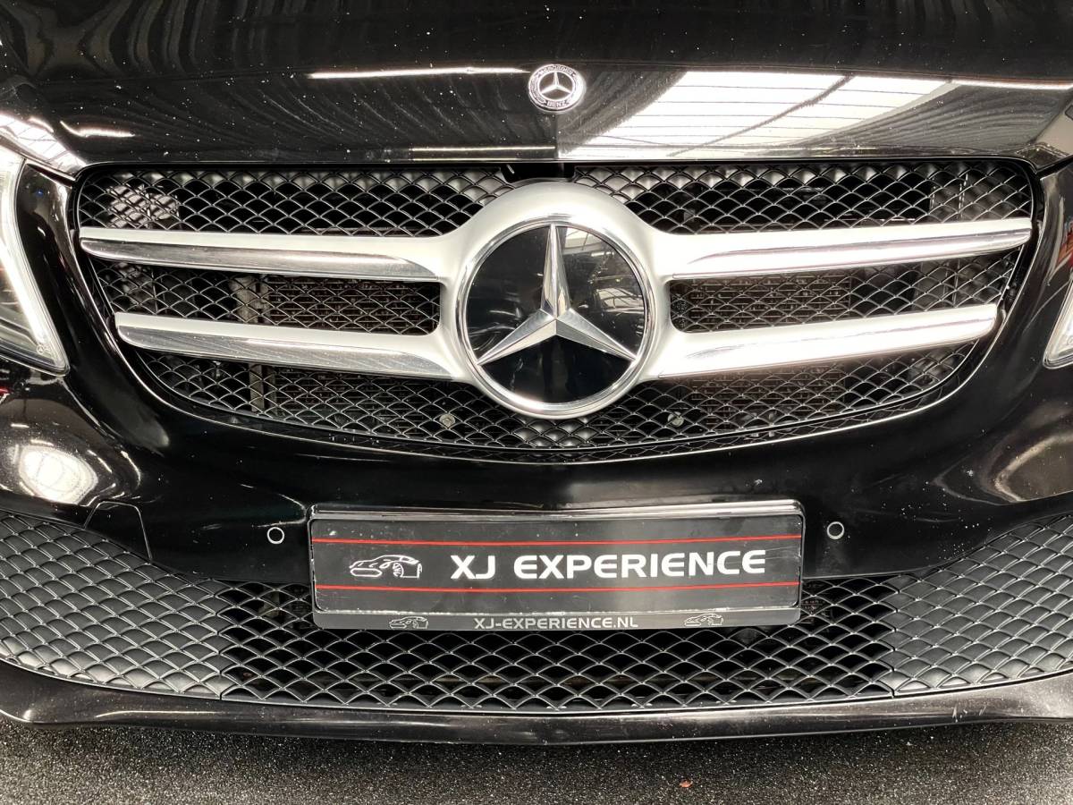 Mercedes-Benz V-Klasse Mercedes-Benz V-KLASSE 300d Lang DC Avantgarde/240 PK/PANO/NAVI/MARGE