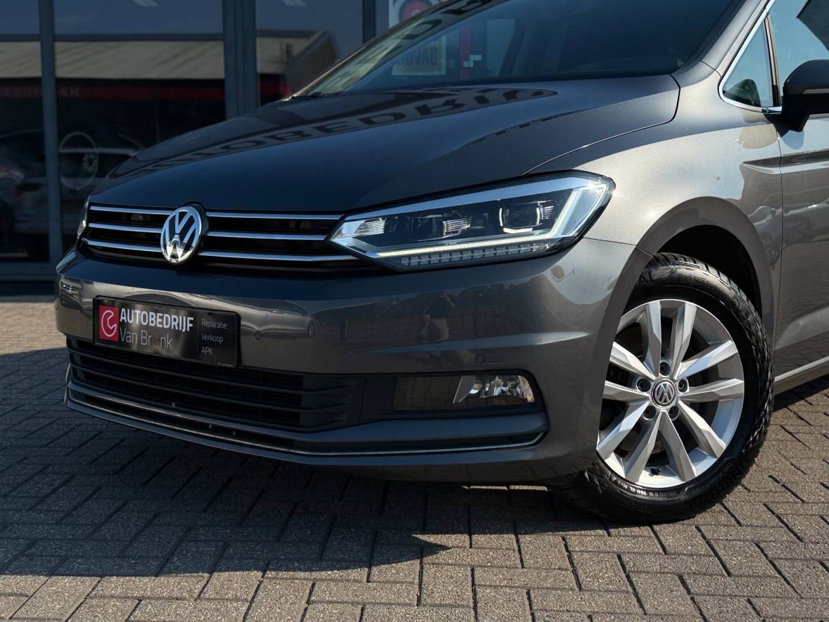 Volkswagen Touran Volkswagen Touran 1.5 TSI Highline Business 7p | Elek. klep
