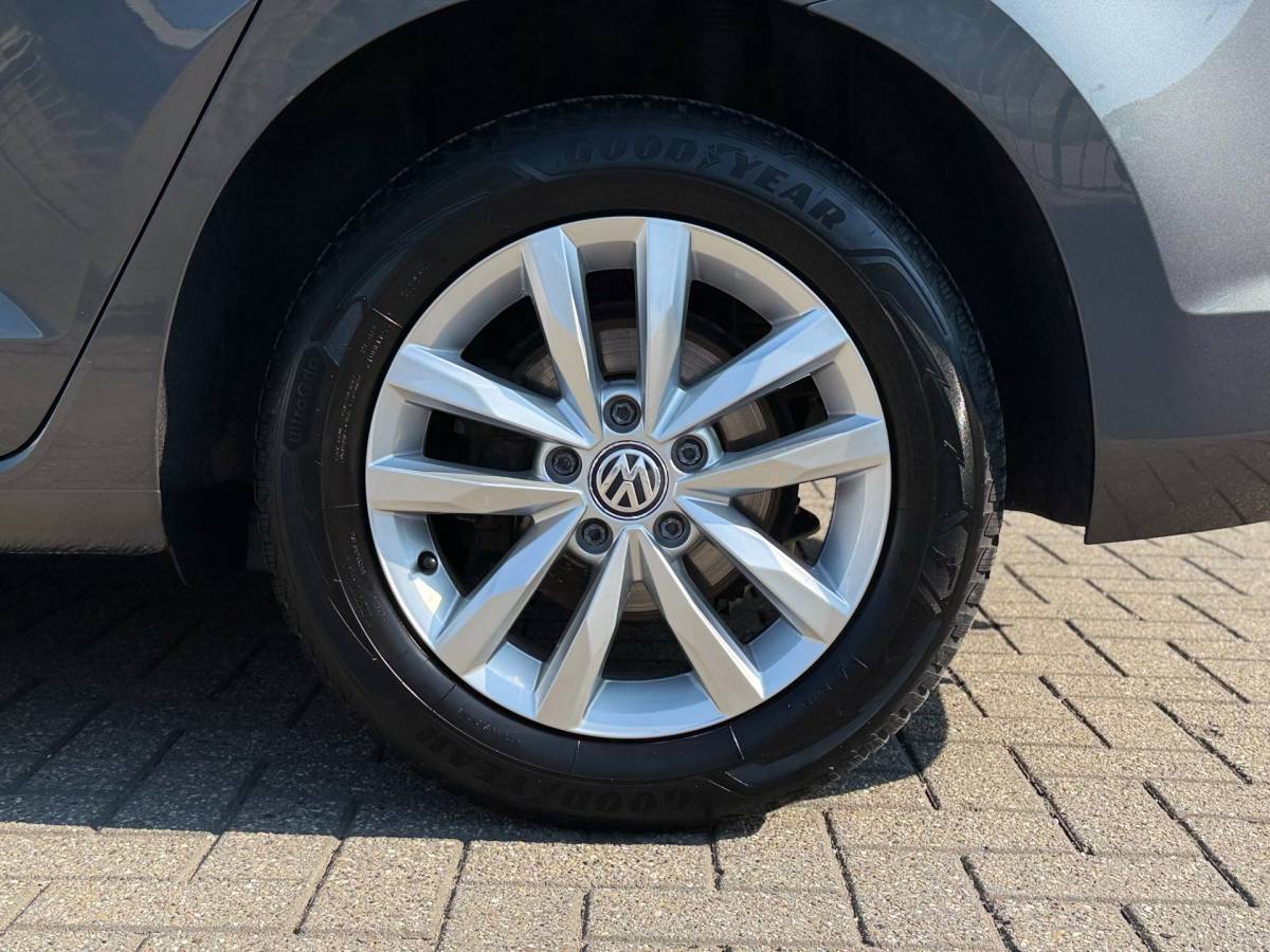 Volkswagen Touran Volkswagen Touran 1.5 TSI Highline Business 7p | Elek. klep