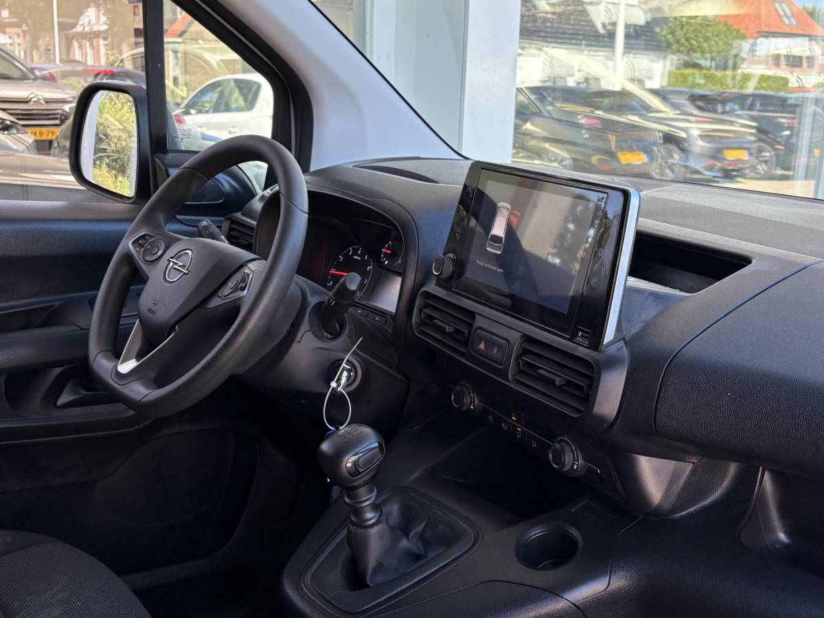 Opel Combo Opel Combo 1.5 BlueHDi 100 S&S L1 | Apple Carplay/Android Auto | Parkeeersensoren | Cruise Control | Zijschuifdeur rechts | Airconditioning