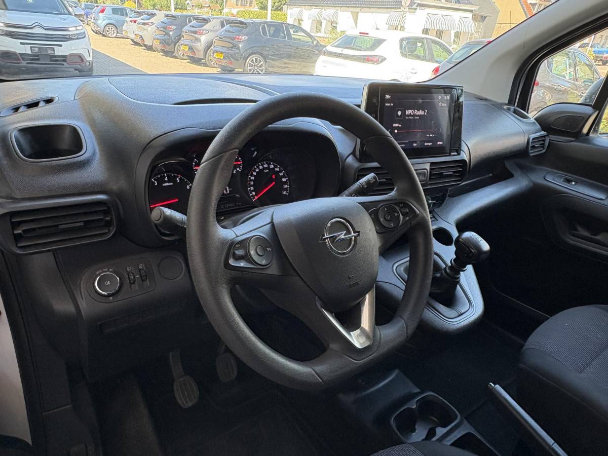 Opel Combo Opel Combo 1.5 BlueHDi 100 S&S L1 | Apple Carplay/Android Auto | Parkeeersensoren | Cruise Control | Zijschuifdeur rechts | Airconditioning