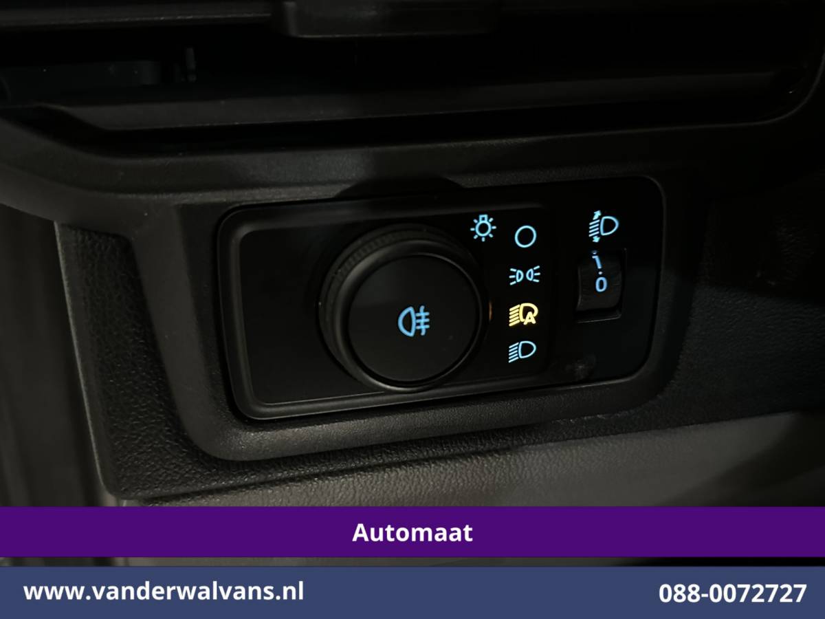 Ford Transit Custom Ford Transit Custom 2.0 TDCI 136pk Automaat L1H1 Euro6 Airco | Camera | Apple Carplay | Cruisecontrol | LED | 2740kg trekhaak Android Auto, Parkeersensoren, Verwarmde voorruit, Bijrijdersbank