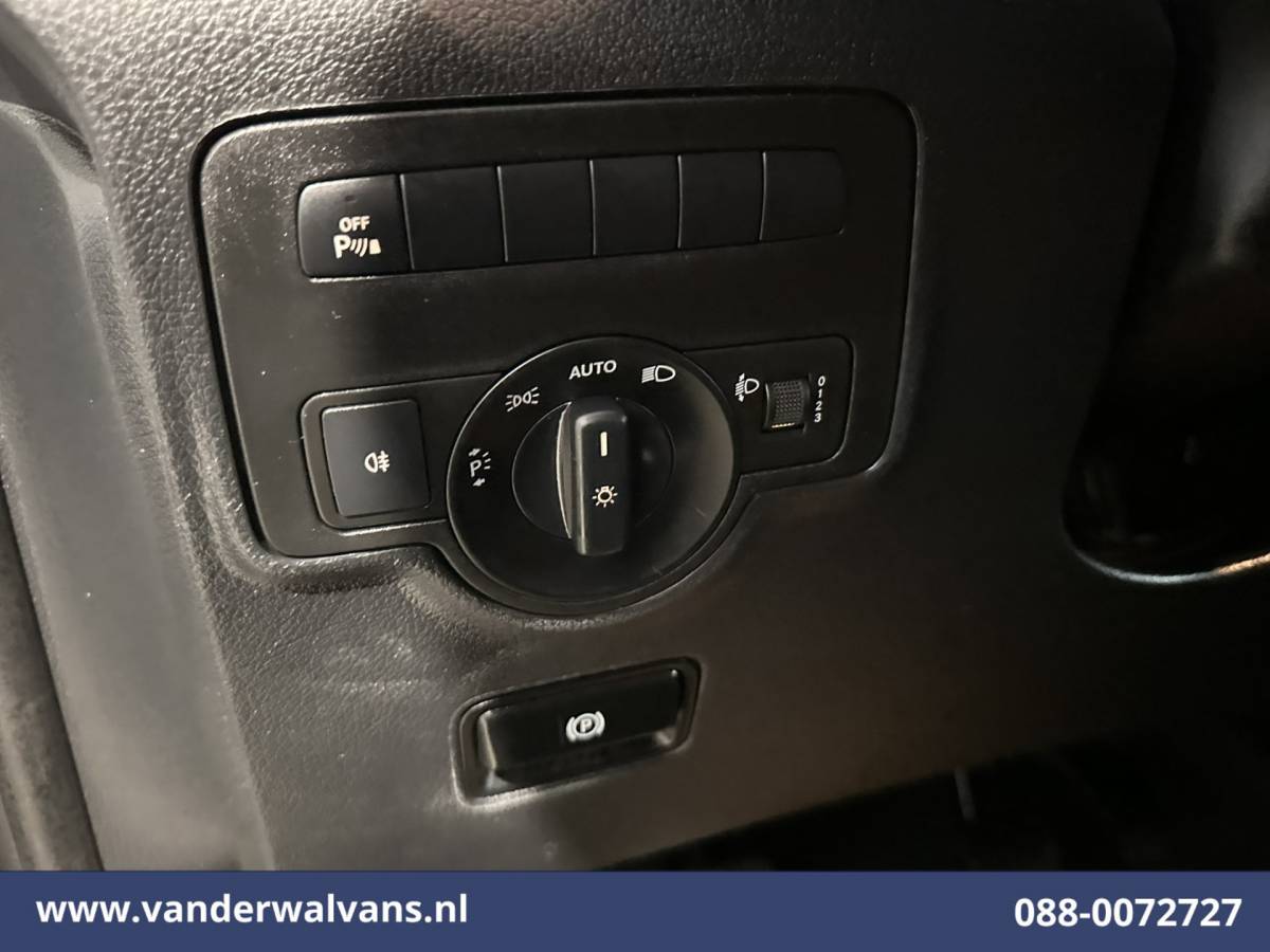 Mercedes-Benz Vito Mercedes-Benz Vito 116 CDI 164pk L2H1 Euro6 Airco | Camera | Navigatie | Apple Carplay | Cruisecontrol Android Auto, Stoelverwarming, Parkeersensoren, Bijrijdersbank